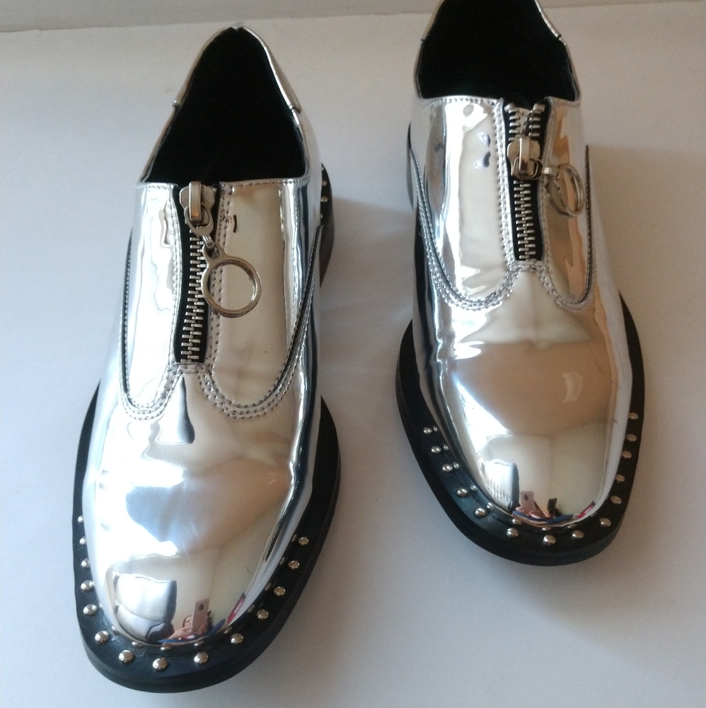Design Lab Silver Loafers Women's 6